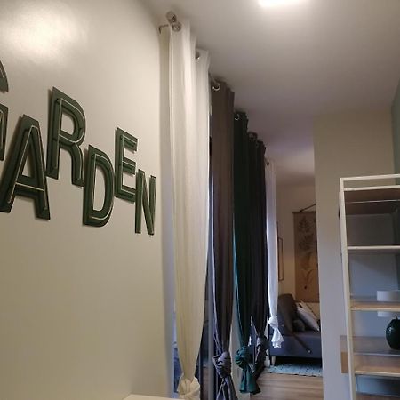 Gatto Bianco Apartment Бари Екстериор снимка