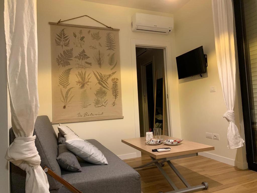Gatto Bianco Apartment Бари Екстериор снимка