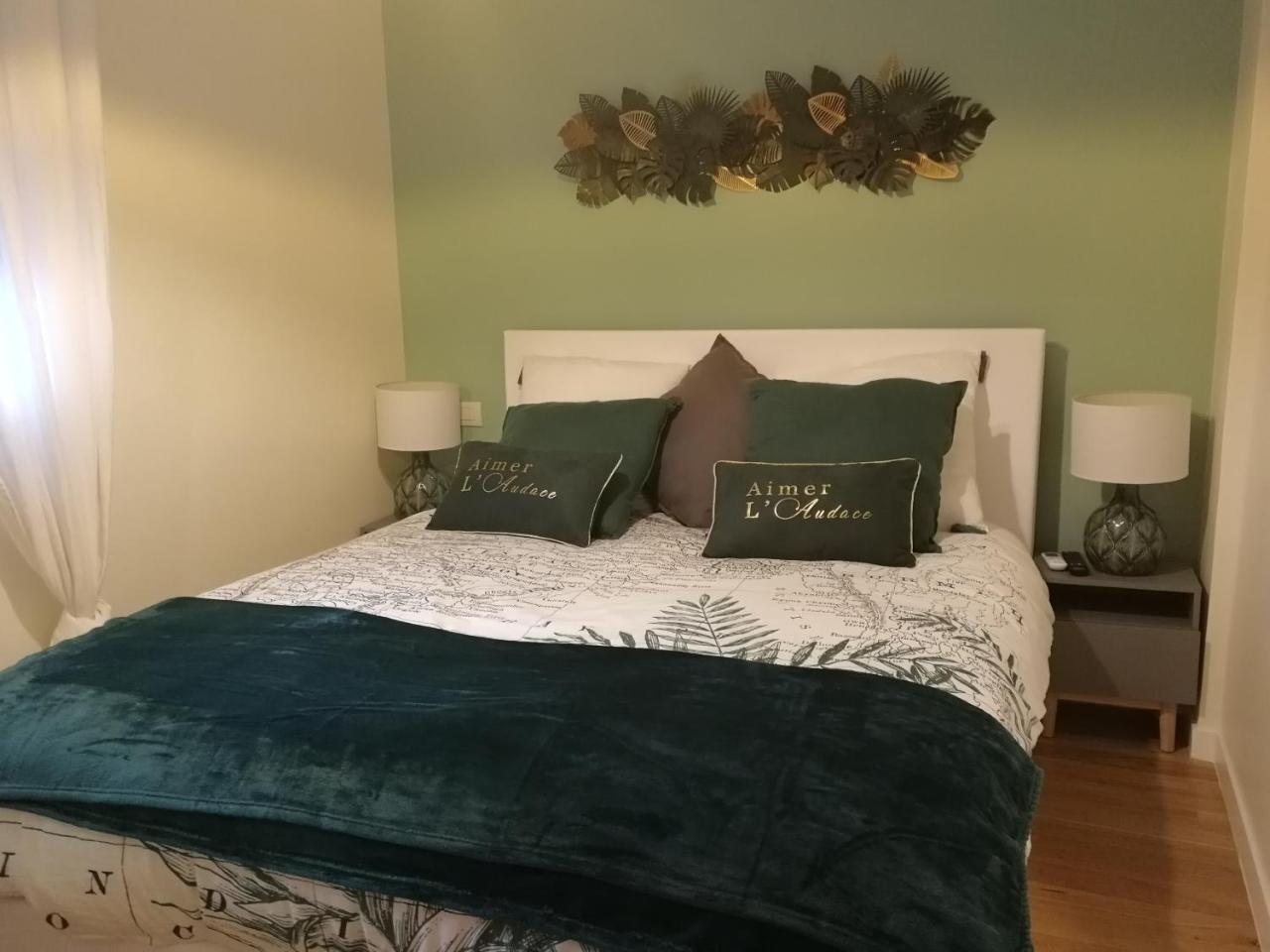Gatto Bianco Apartment Бари Екстериор снимка
