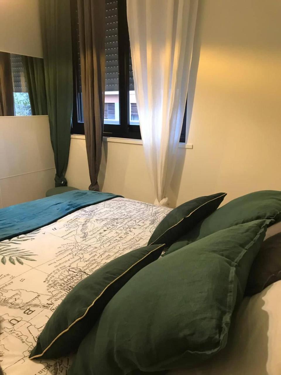 Gatto Bianco Apartment Бари Екстериор снимка