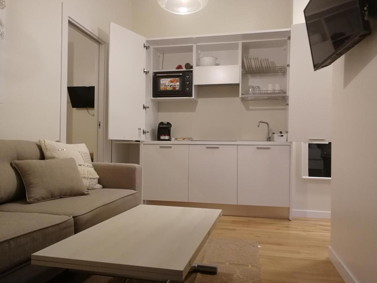 Gatto Bianco Apartment Бари Екстериор снимка