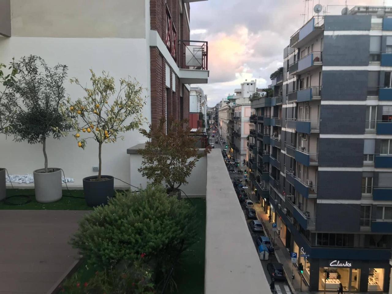 Gatto Bianco Apartment Бари Екстериор снимка