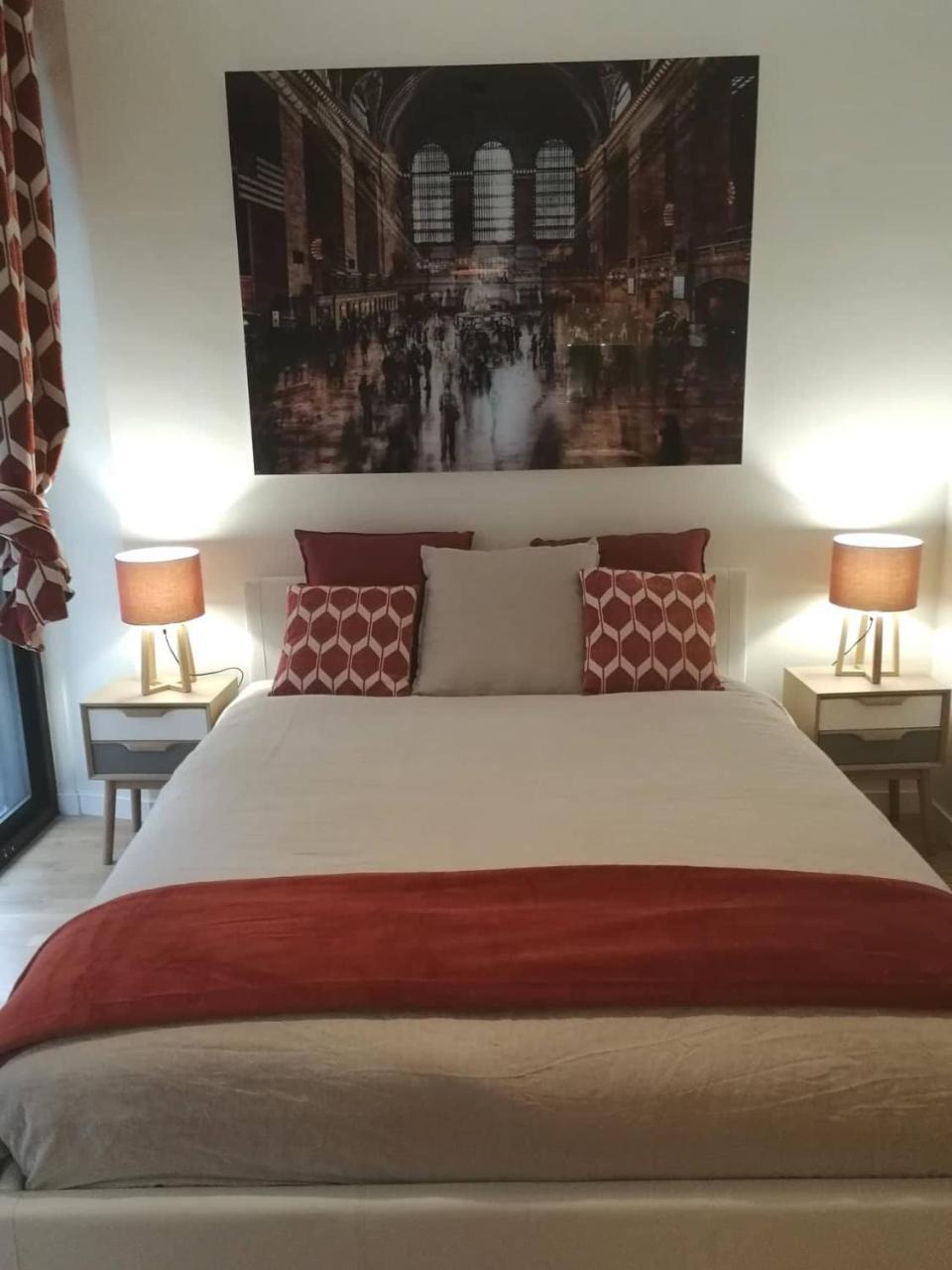 Gatto Bianco Apartment Бари Екстериор снимка