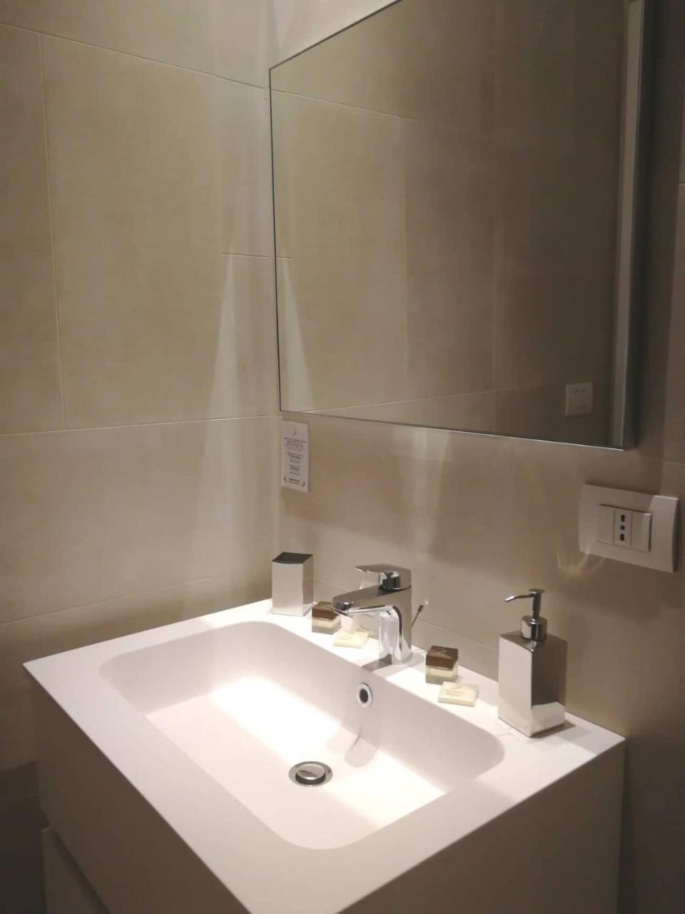 Gatto Bianco Apartment Бари Екстериор снимка